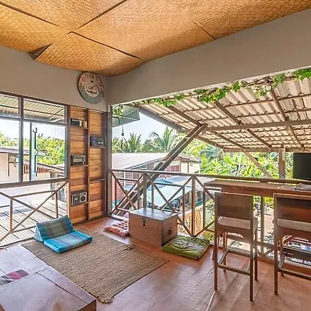 Sor Vorapin Muay Thai Gym And Home